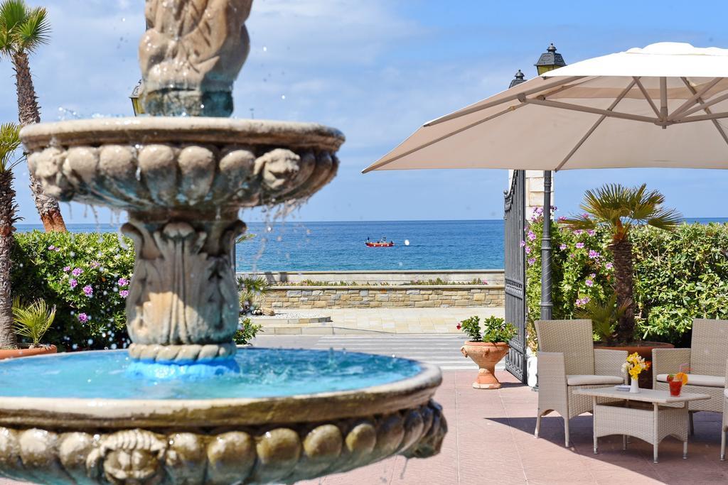 Hotel Costa D'Oro Santa Maria di Castellabate Exterior photo