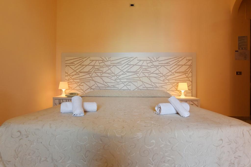Hotel Costa D'Oro Santa Maria di Castellabate Exterior photo
